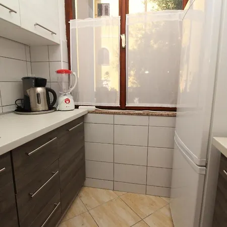 Apartment Charmante In Mit Eigener Terrasse